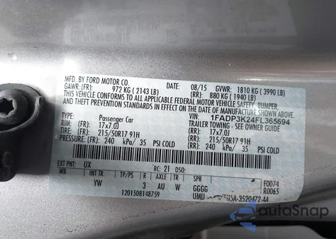 2015 Ford Focus Se z USA, uszkodzony, nr VIN 1FADP3K24FL365694